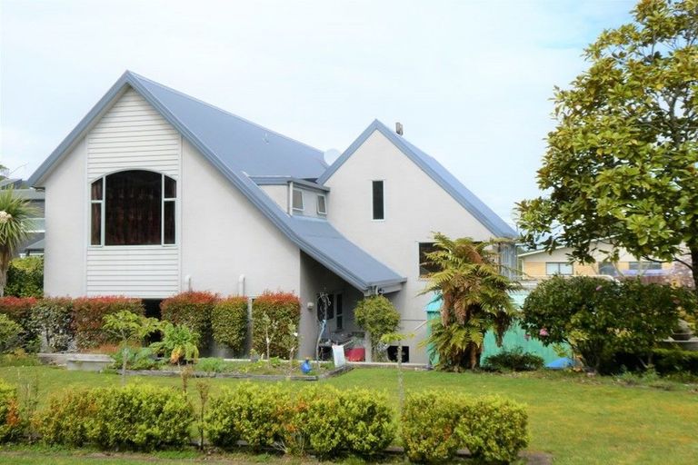 Photo of property in 24 Stanton Crescent, Karoro, Greymouth, 7805