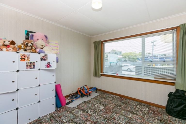 Photo of property in 160 Tukapa Street, Westown, New Plymouth, 4310