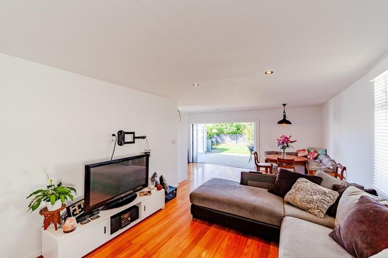 Photo of property in 76 Kennedy Road, Napier South, Napier, 4110
