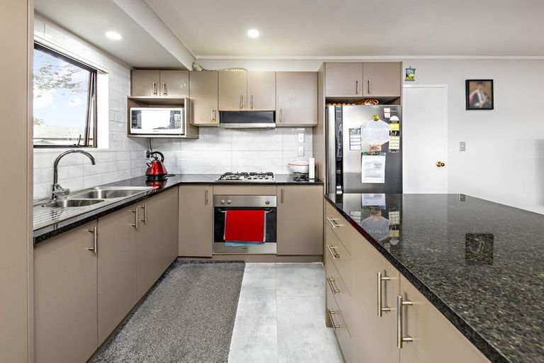 Photo of property in 2/122 Gray Avenue, Papatoetoe, Auckland, 2024