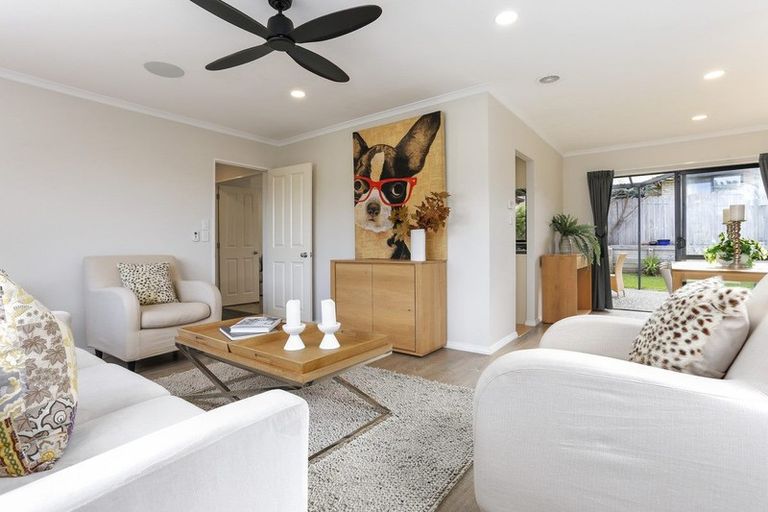 Photo of property in 7 Berkshire Terrace, Massey, Auckland, 0614