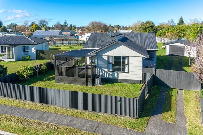 Photo of property in 5 Ettrick Place, Tokoroa, 3420