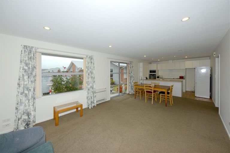 Photo of property in 9/212 Lyttelton Street, Spreydon, Christchurch, 8024