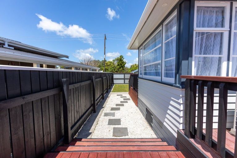 Photo of property in 61 Burgoyne Street, Woodville, 4920
