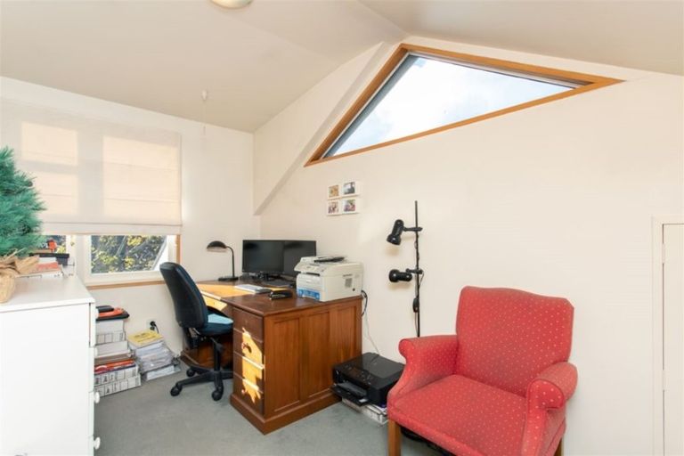 Photo of property in 12 Stratford Street, Merivale, Christchurch, 8014