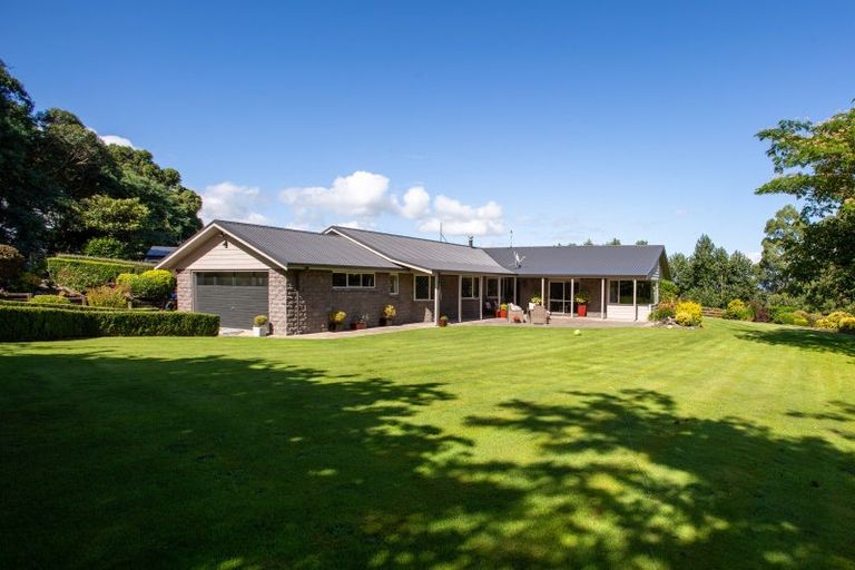 Photo of property in 286a Tipapakuku Road, Dannevirke, 4976