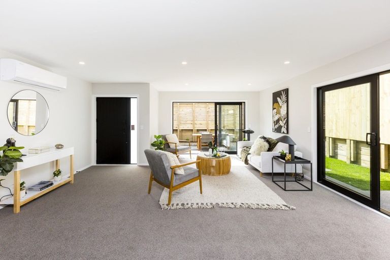 Photo of property in 42a Moeraki Road, Maoribank, Upper Hutt, 5018