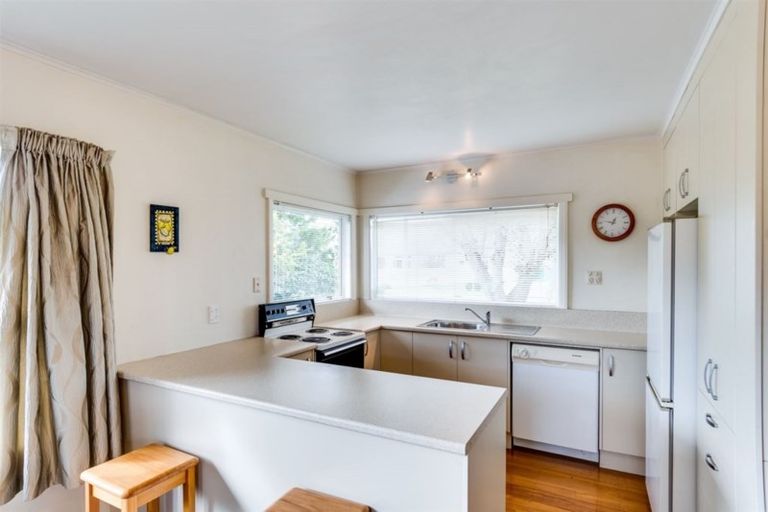 Photo of property in 128 Avondale Road, Greenmeadows, Napier, 4112