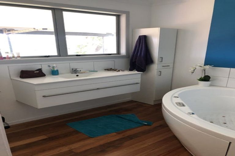 Photo of property in 49 Kai Iwi Lakes Road, Omamari, Dargaville, 0373