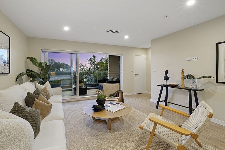 Photo of property in 6/4 Jutland Road, Hauraki, Auckland, 0622