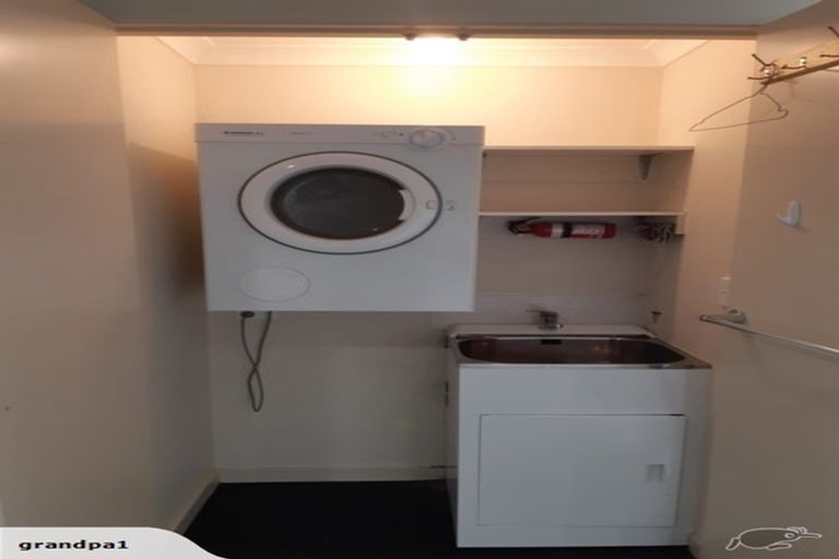 Photo of property in 73 Mangorei Road, Strandon, New Plymouth, 4312