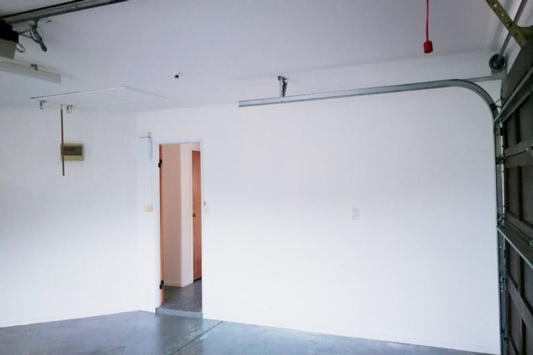 Photo of property in 2/20 Steeple Rise, Pakuranga, Auckland, 2010