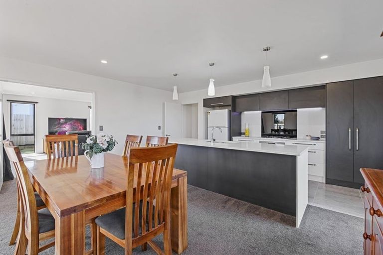 Photo of property in 43 Masefield Drive, Rolleston, 7614