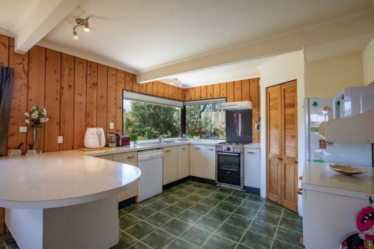 Photo of property in 21 Oriwa Crescent, Otaki, 5512