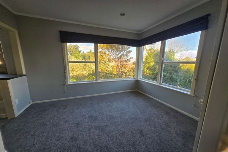 Photo of property in 17a Te Anau Place, Pakuranga Heights, Auckland, 2010