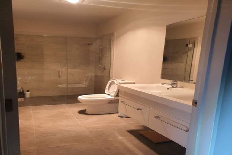 Photo of property in 8 Hedge Close, Halswell, Christchurch, 8025