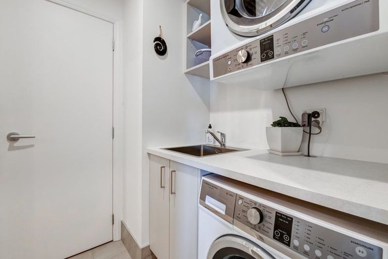 Photo of property in 15 Waterside Crescent, Gulf Harbour, Whangaparaoa, 0930