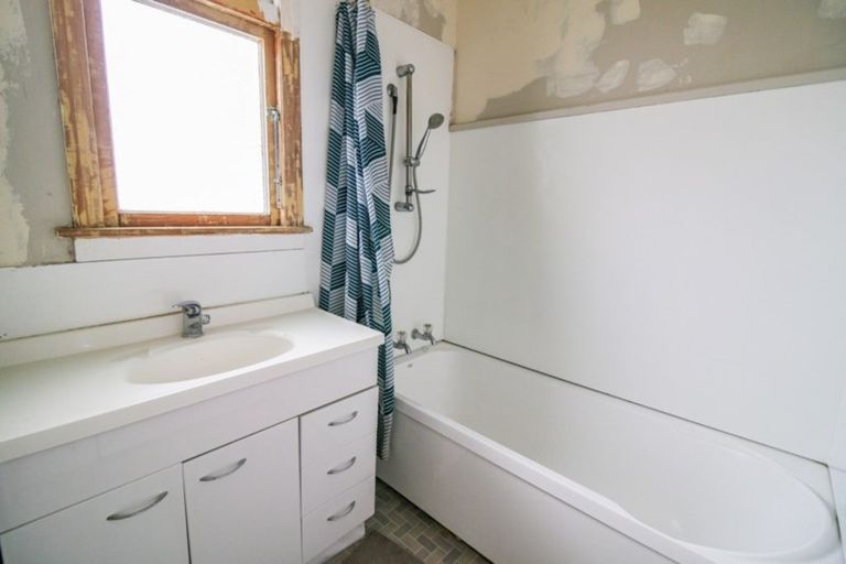 Photo of property in 2 Poutini Street, Whanganui East, Whanganui, 4500