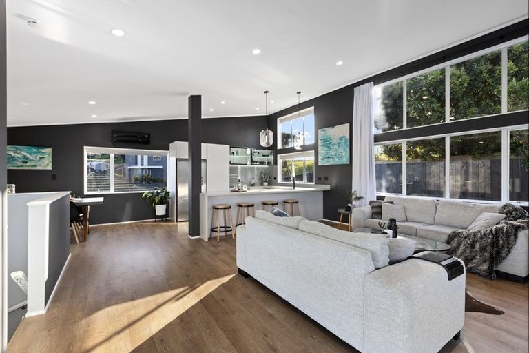 Photo of property in 83a William Bayes Place, Red Beach, 0932