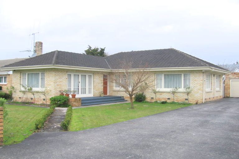 Photo of property in 62 Clarkin Road, Fairfield, Hamilton, 3214