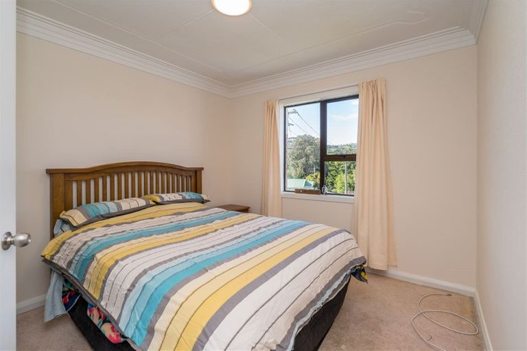 Photo of property in 11 Waldron Crescent, Green Island, Dunedin, 9018