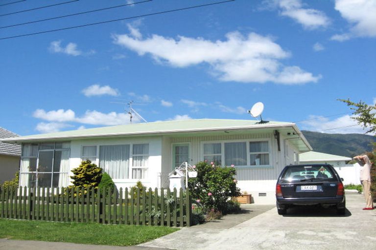 Photo of property in 6 Buxton Street, Stoke, Nelson, 7011