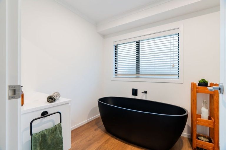 Photo of property in 5 Pahautea Lane, Kihikihi, Te Awamutu, 3800