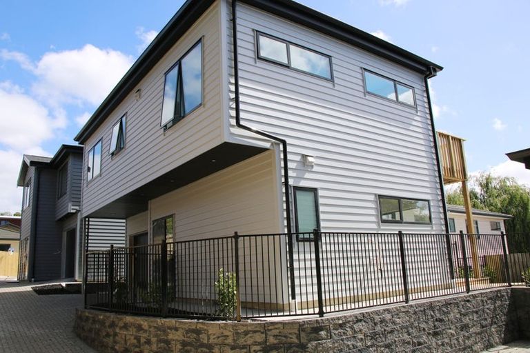 Photo of property in 55d Simpson Road, Ranui, Auckland, 0612