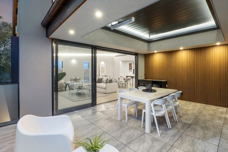 Photo of property in 18 Kauri Street, Riccarton, Christchurch, 8041