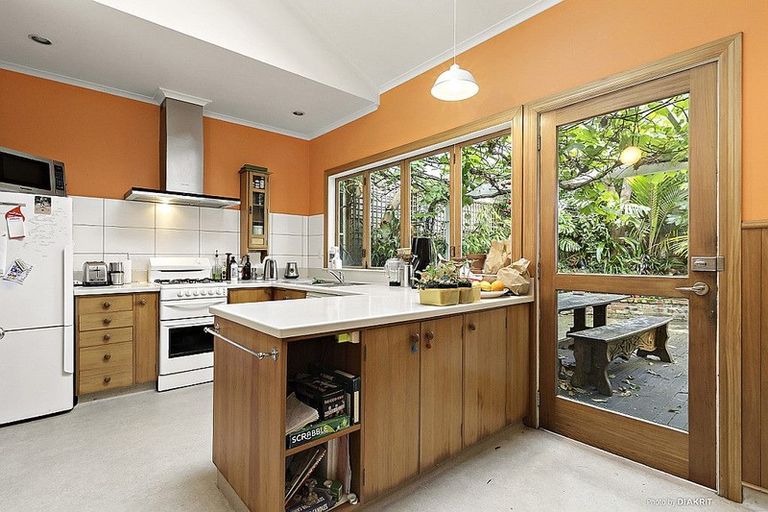 Photo of property in 2 Watson Street, Te Aro, Wellington, 6011