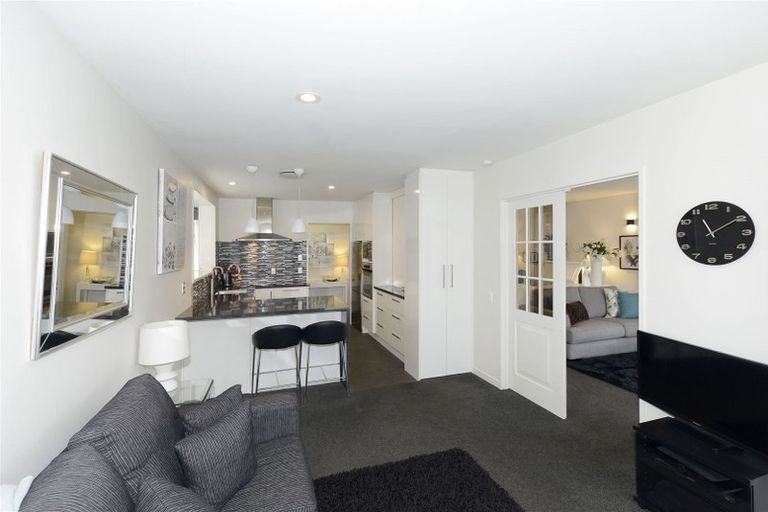 Photo of property in 5b Memorial Avenue, Ilam, Christchurch, 8053