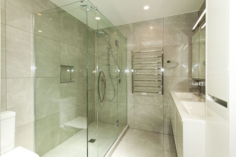 Photo of property in 15 Whakata Lane, Mairangi Bay, Auckland, 0630