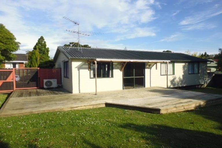 Photo of property in 27a Victoria Avenue, Waiuku, 2123