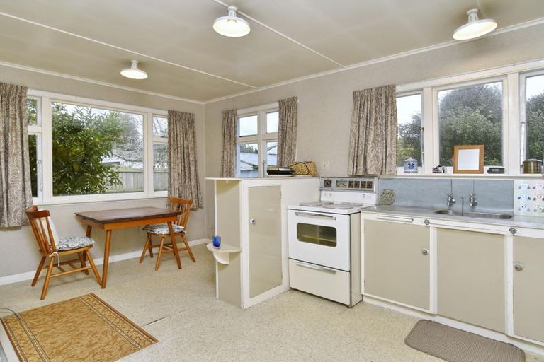 Photo of property in 54 Jennifer Street, Bryndwr, Christchurch, 8053