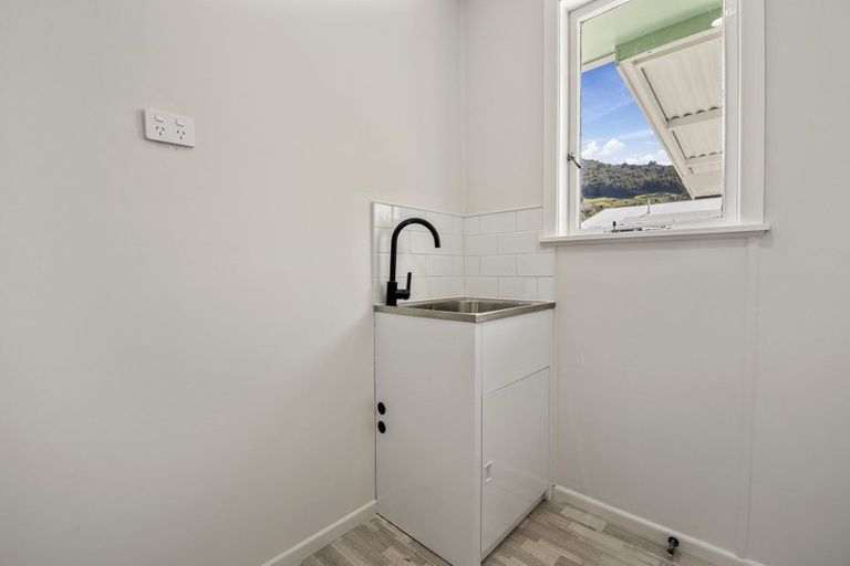 Photo of property in 22 Thomas Crescent, Western Heights, Rotorua, 3015