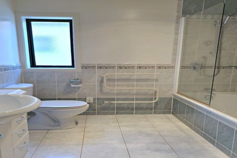 Photo of property in 102 Huntington Drive, Huntington Park, Auckland, 2013