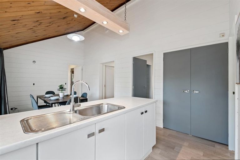 Photo of property in 12 Waitawa Place, Lynmore, Rotorua, 3010