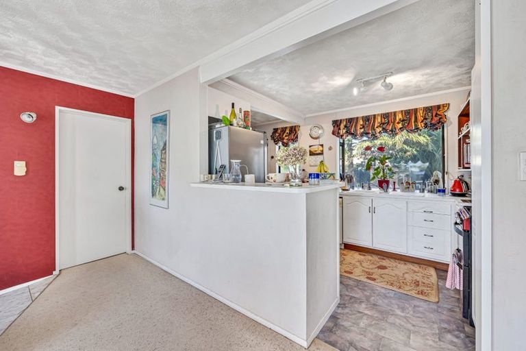 Photo of property in 7 Metric Place, Te Atatu South, Auckland, 0610