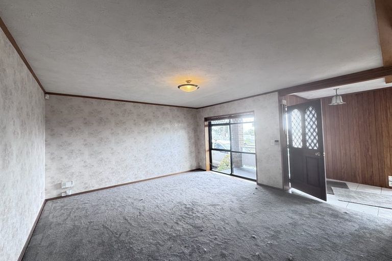 Photo of property in 178 Sturges Road, Henderson, Auckland, 0612
