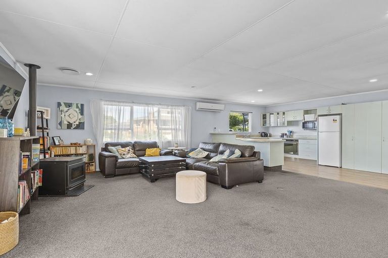 Photo of property in 14 Rainsford Street, Moturoa, New Plymouth, 4310