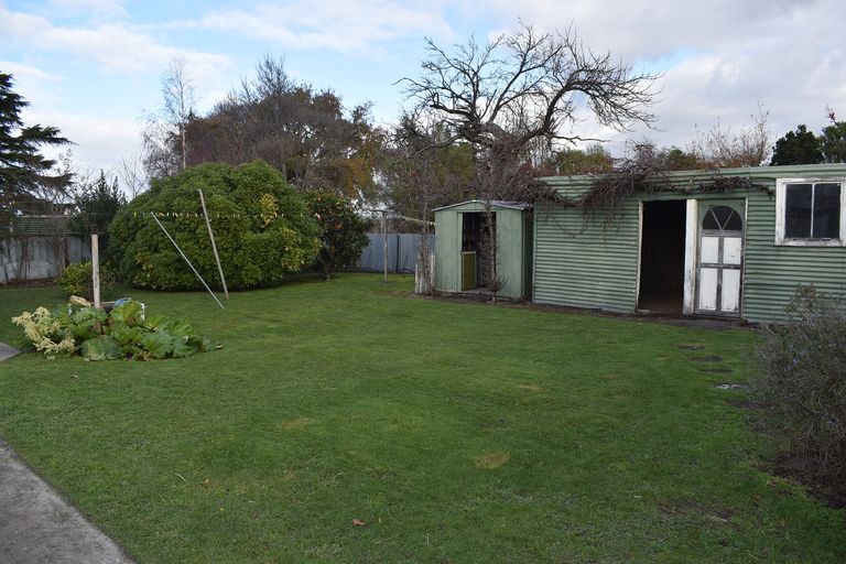Photo of property in 35 Wyndham Street, Carterton, 5713