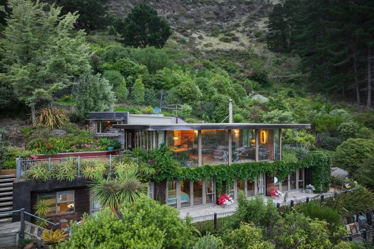 Photo of property in 4 Awaroa Lane, Sumner, Christchurch, 8081