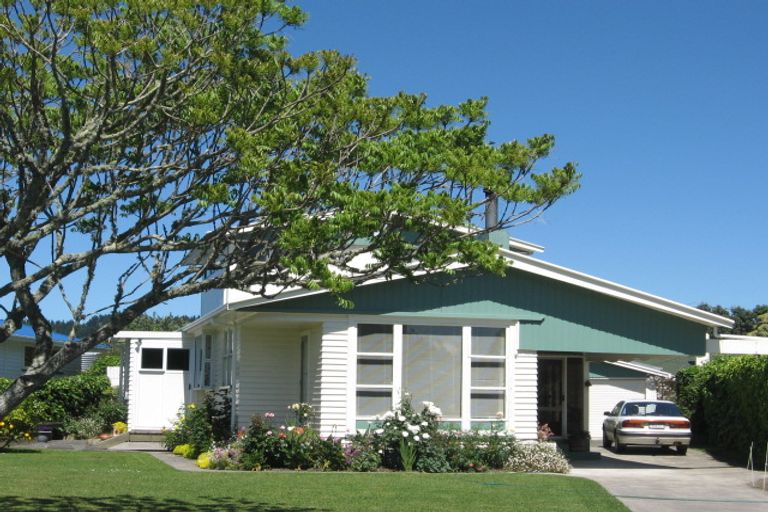 Photo of property in 30 Turenne Street, Inner Kaiti, Gisborne, 4010