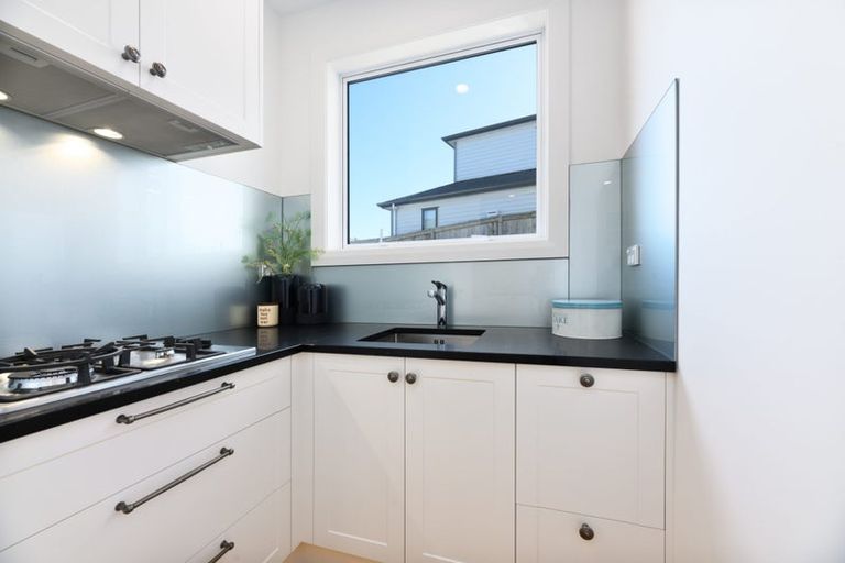 Photo of property in 30 Kenmure Avenue, Forrest Hill, Auckland, 0620