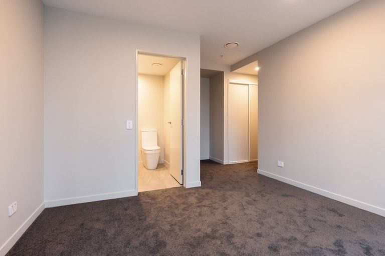 Photo of property in Pinnacle Apartments, W802/160 Victoria Street, Te Aro, Wellington, 6011