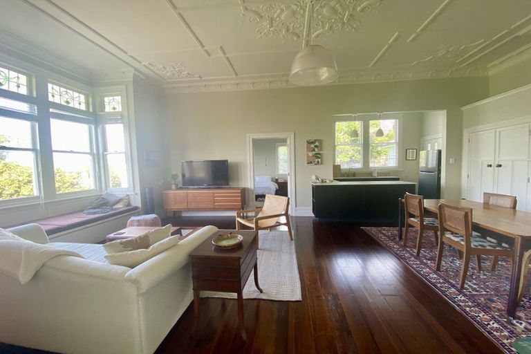 Photo of property in 9 Tudor Street, Devonport, Auckland, 0624