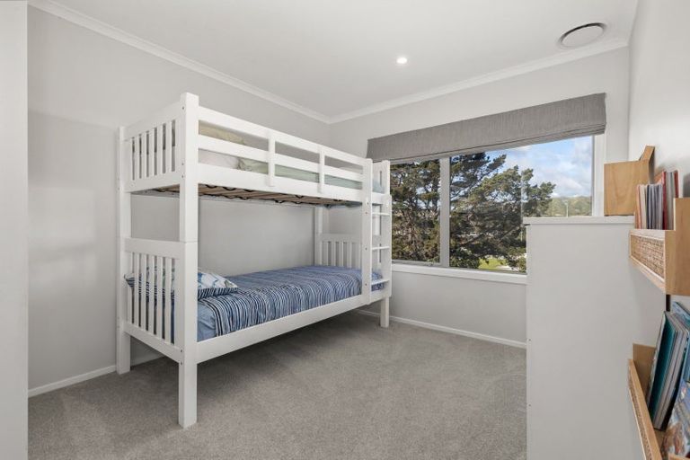Photo of property in 8 Hokioi Drive, Kenepuru, Porirua, 5022