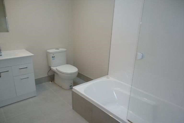 Photo of property in 2/8 Waldie Grove, Avalon, Lower Hutt, 5011