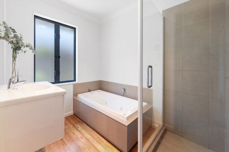 Photo of property in 19 Sovereign Gardens, Halswell, Christchurch, 8025