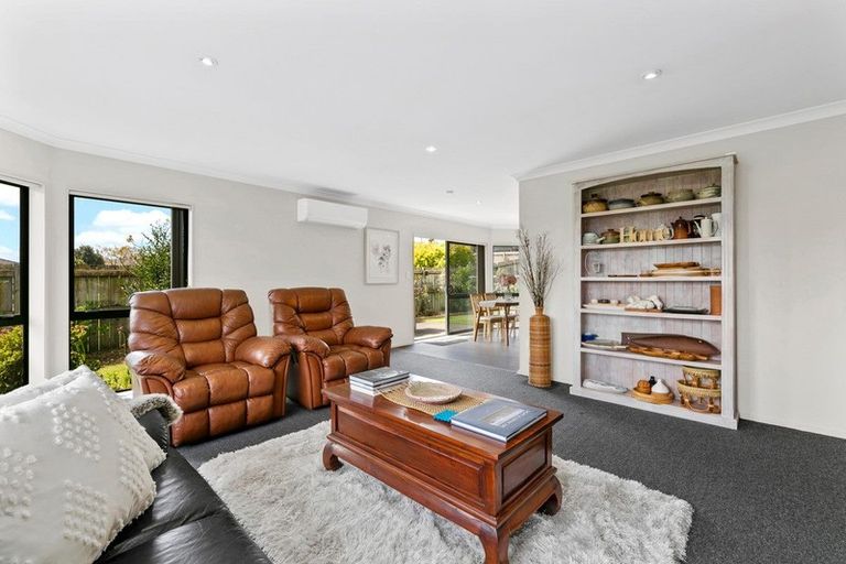 Photo of property in 57 Oteki Park Drive, Welcome Bay, Tauranga, 3112